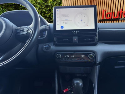 Toyota Yaris 1.5 Hybrid 5 porte Premiere (15)