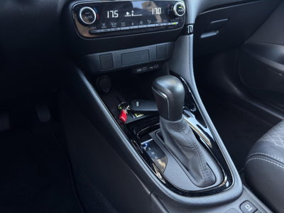 Toyota Yaris 1.5 Hybrid 5 porte Premiere (16)