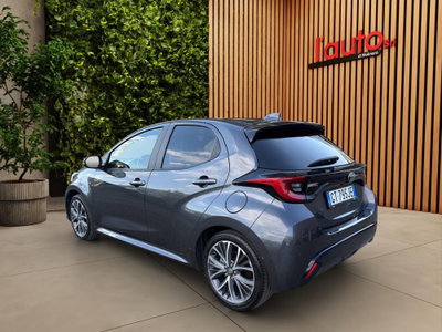 Toyota Yaris 1.5 Hybrid 5 porte Premiere (7)