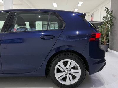 Volkswagen Golf 1.5 eTSI 130 CV EVO ACT DSG Life (8)