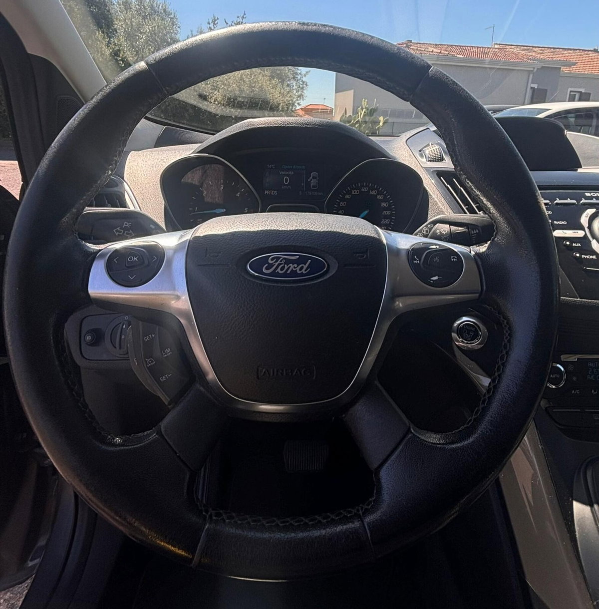 Ford Kuga 2.0 TDCI 180 CV S&S 4WD Powershift Titanium X (17)