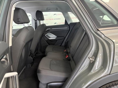 Audi Q3 35 TDI quattro S tronic Business (18)