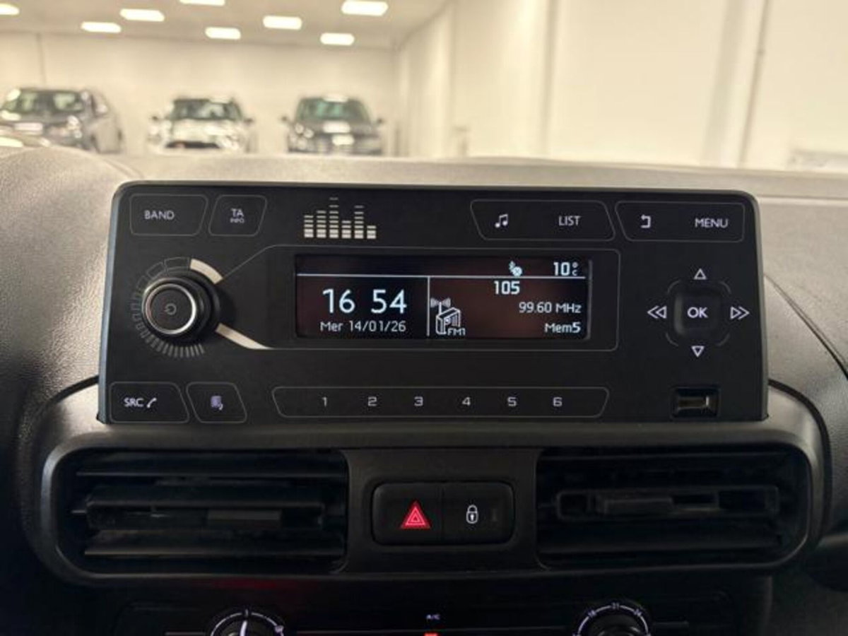 Citroen Berlingo Furgone BlueHDi 130 Van XL Club (14)