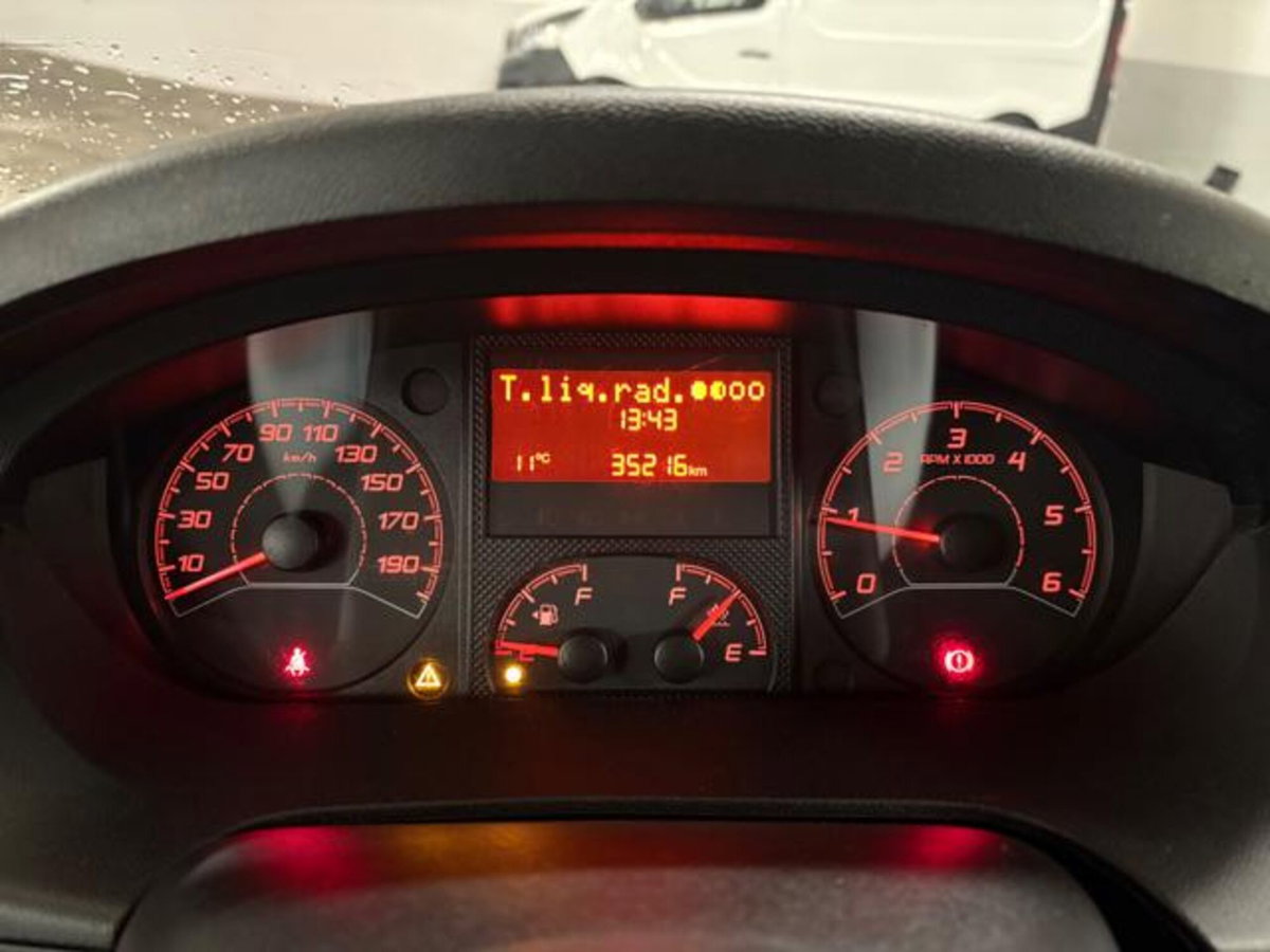 Citroen Jumper Furgone 33 BlueHDi 140 S&S PM-TM Furgone Vetrato (12)