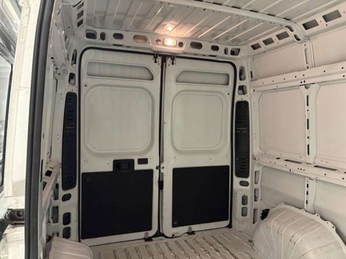 Citroen Jumper Furgone 33 BlueHDi 140 S&S PM-TM Furgone Vetrato (9)
