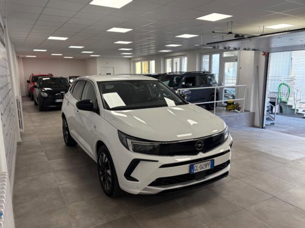 Opel Grandland 1.5 ecotec GS s&s 130cv at8 (2)