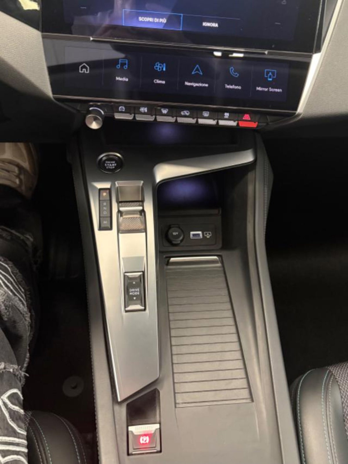 Peugeot 308 BlueHDi 130 S&S EAT8 Allure Pack (14)