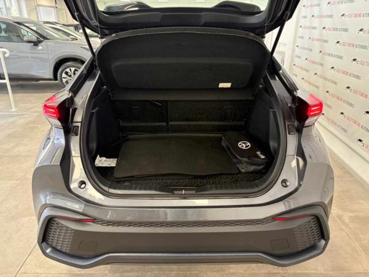 Toyota Toyota C-HR 1.8 hv Active eco fwd e-cvt (17)