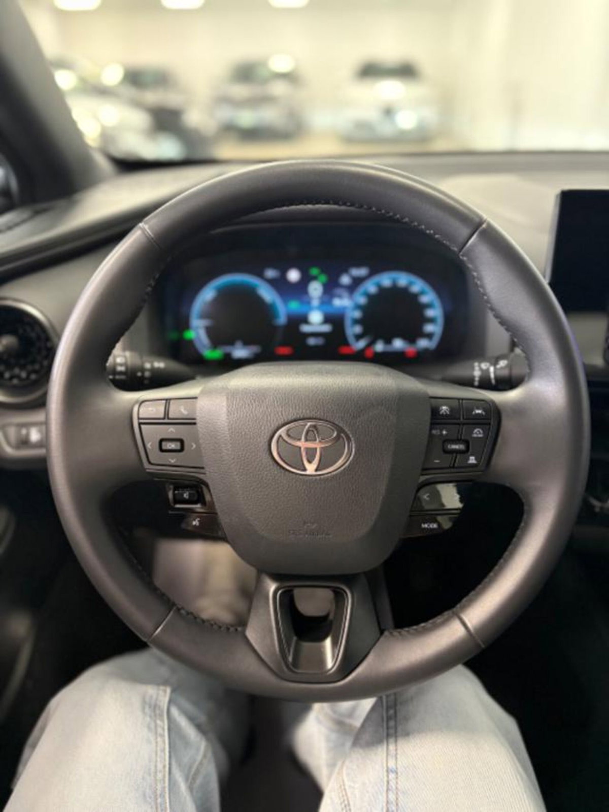 Toyota Toyota C-HR 1.8 hv Active eco fwd e-cvt (9)