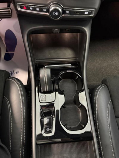Volvo XC40 T4 Recharge Plug-in Hybrid R-design (11)
