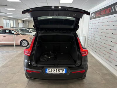 Volvo XC40 T4 Recharge Plug-in Hybrid R-design (16)