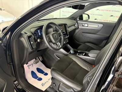Volvo XC40 T4 Recharge Plug-in Hybrid R-design (7)
