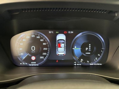 Volvo XC40 T4 Recharge Plug-in Hybrid R-design (9)