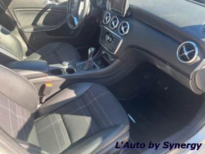 Mercedes-Benz Classe A 180 CDI Premium (11)