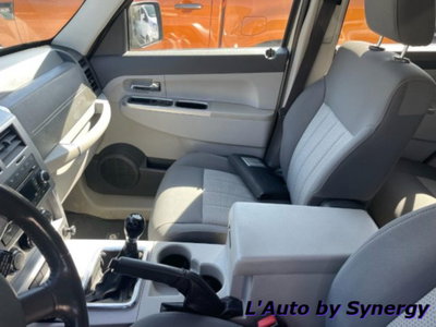 Jeep Cherokee 2.8 CRD DPF Limited (9)
