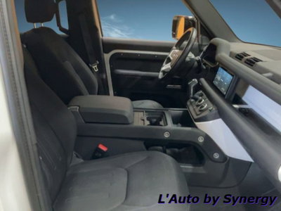 Land Rover Defender 110 2.0 SD4 AWD Auto SE (9)