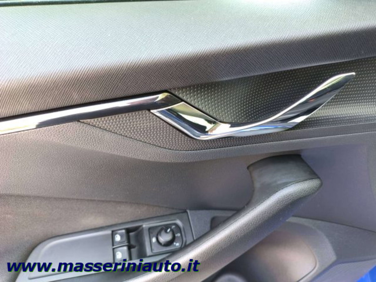 Skoda Kamiq 1.0 TSI 110 CV DSG Ambition (11)