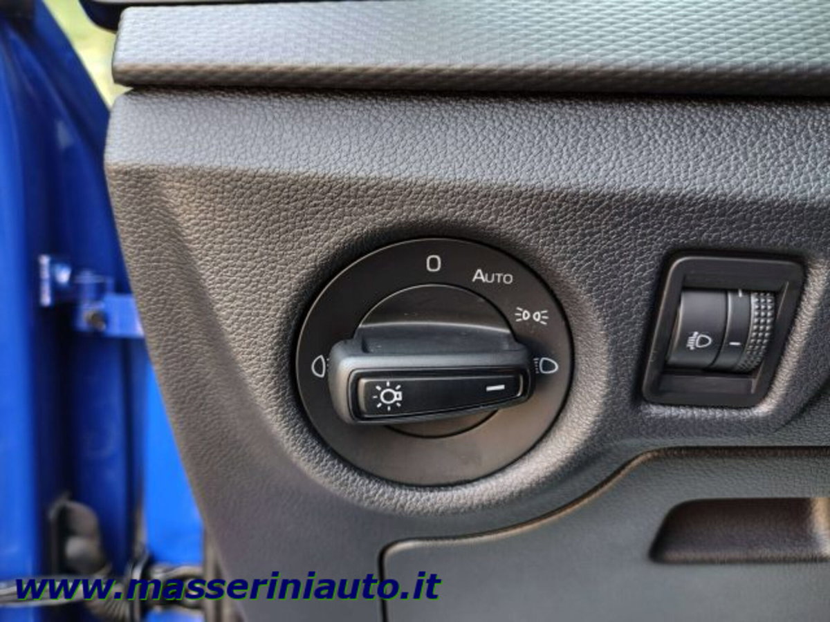 Skoda Kamiq 1.0 TSI 110 CV DSG Ambition (13)
