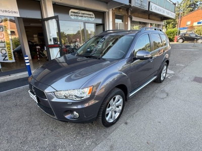 Mitsubishi Outlander 2.2 DI-D Instyle DPF 7 p.ti usata