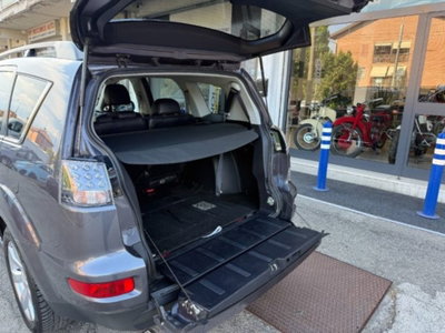 Mitsubishi Outlander 2.2 DI-D Instyle DPF 7 p.ti (10)