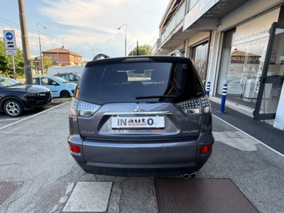 Mitsubishi Outlander 2.2 DI-D Instyle DPF 7 p.ti (9)