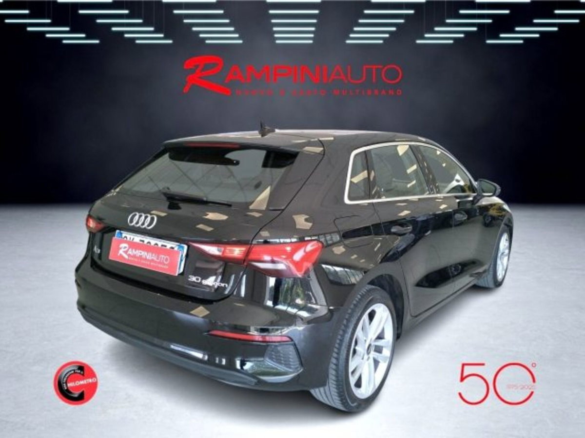 Audi A3 Sportback 30 g-tron S tronic Business (8)