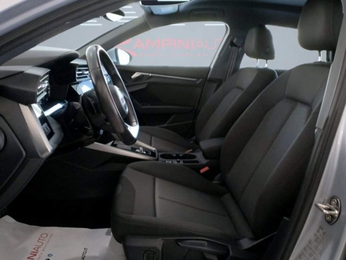 Audi A3 Sportback 30 g-tron S tronic Business (16)