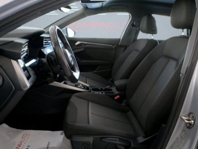 Audi A3 Sportback 30 g-tron S tronic Business (16)