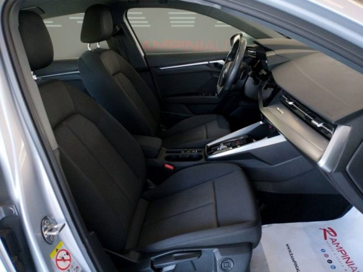 Audi A3 Sportback 30 g-tron S tronic Business (19)