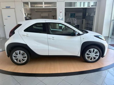 Toyota Aygo X 1.0 VVT-i 72 CV 5 porte Limited Air (4)