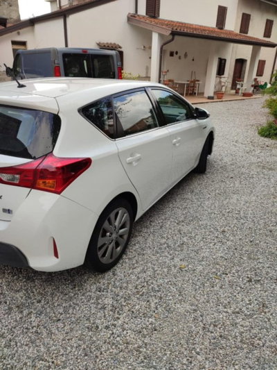 Toyota Auris 1.8 Hybrid Active Plus (3)