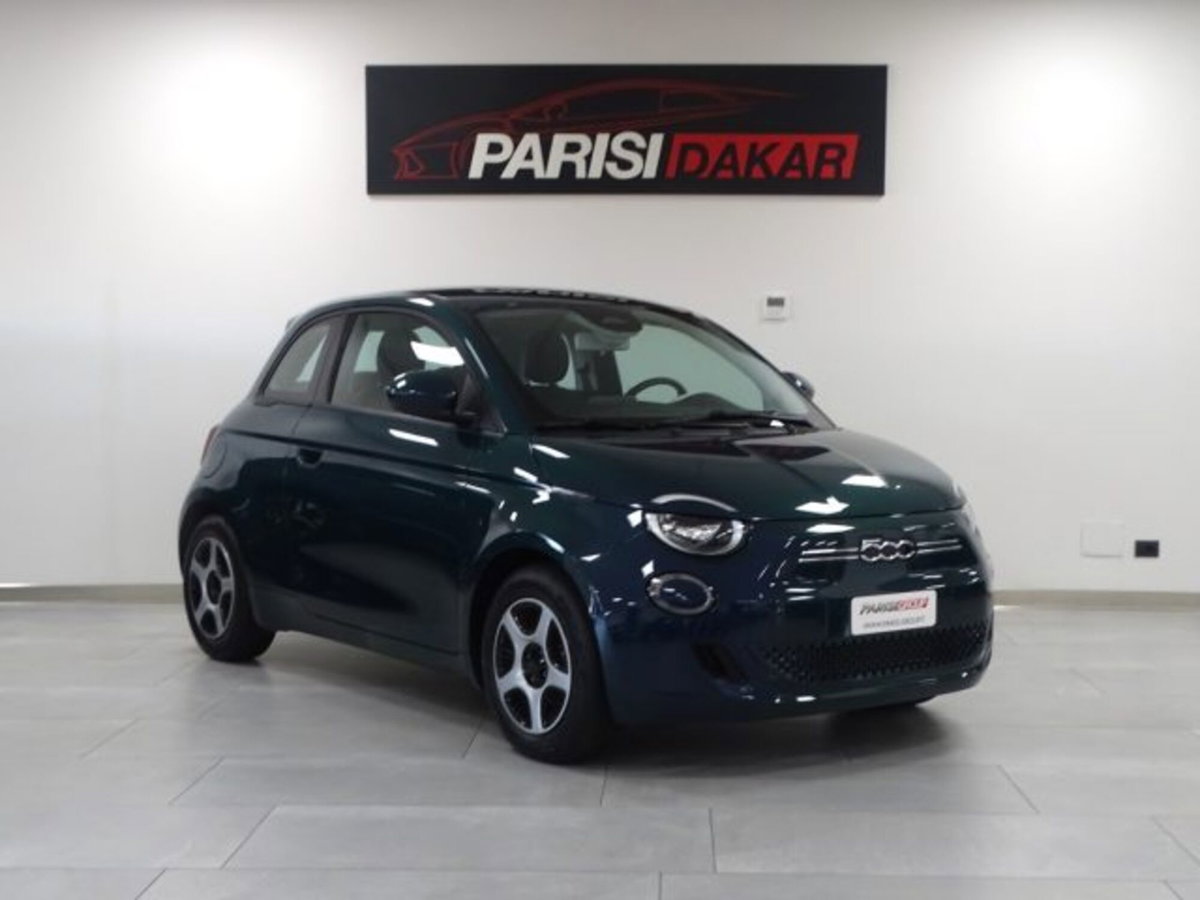Fiat 500e Action Berlina 23,65 kWh (2)