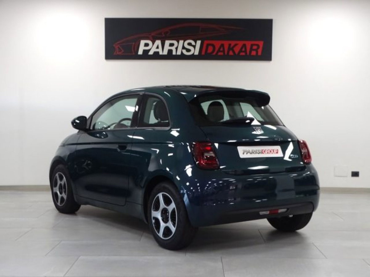 Fiat 500e Action Berlina 23,65 kWh (4)