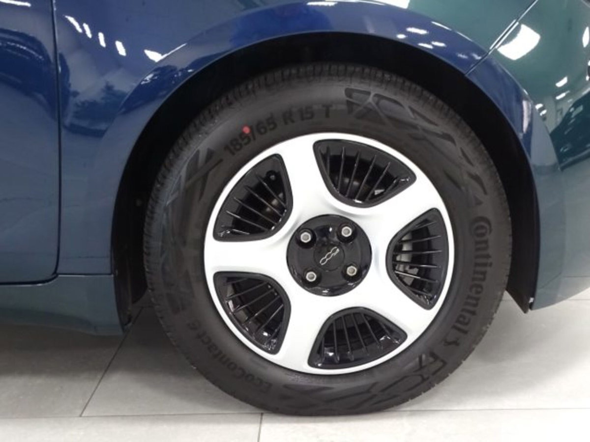 Fiat 500e Action Berlina 23,65 kWh (8)