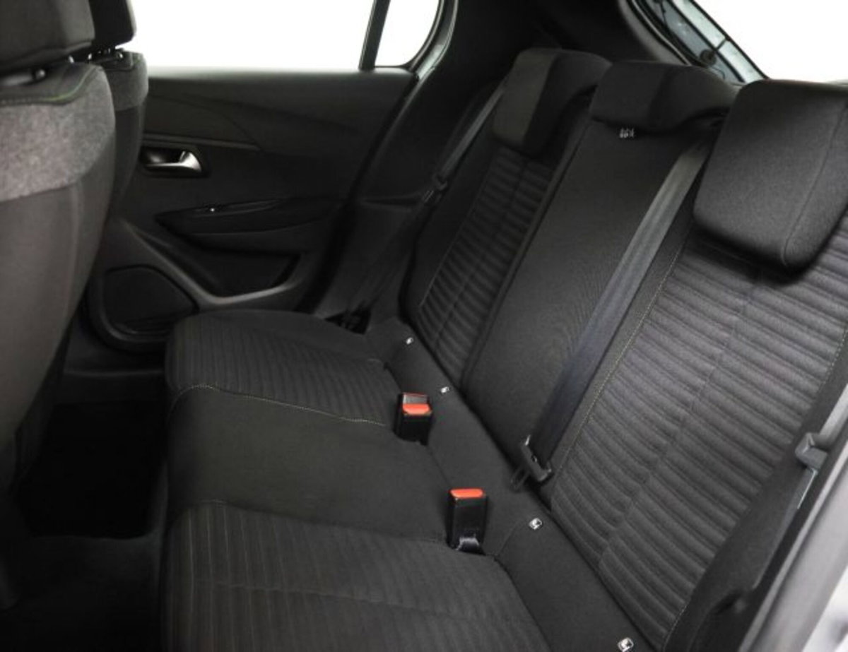 Peugeot 208 1.2 puretech Active s&s 100cv (10)