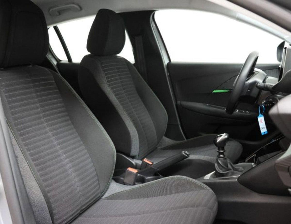 Peugeot 208 1.2 puretech Active s&s 100cv (11)