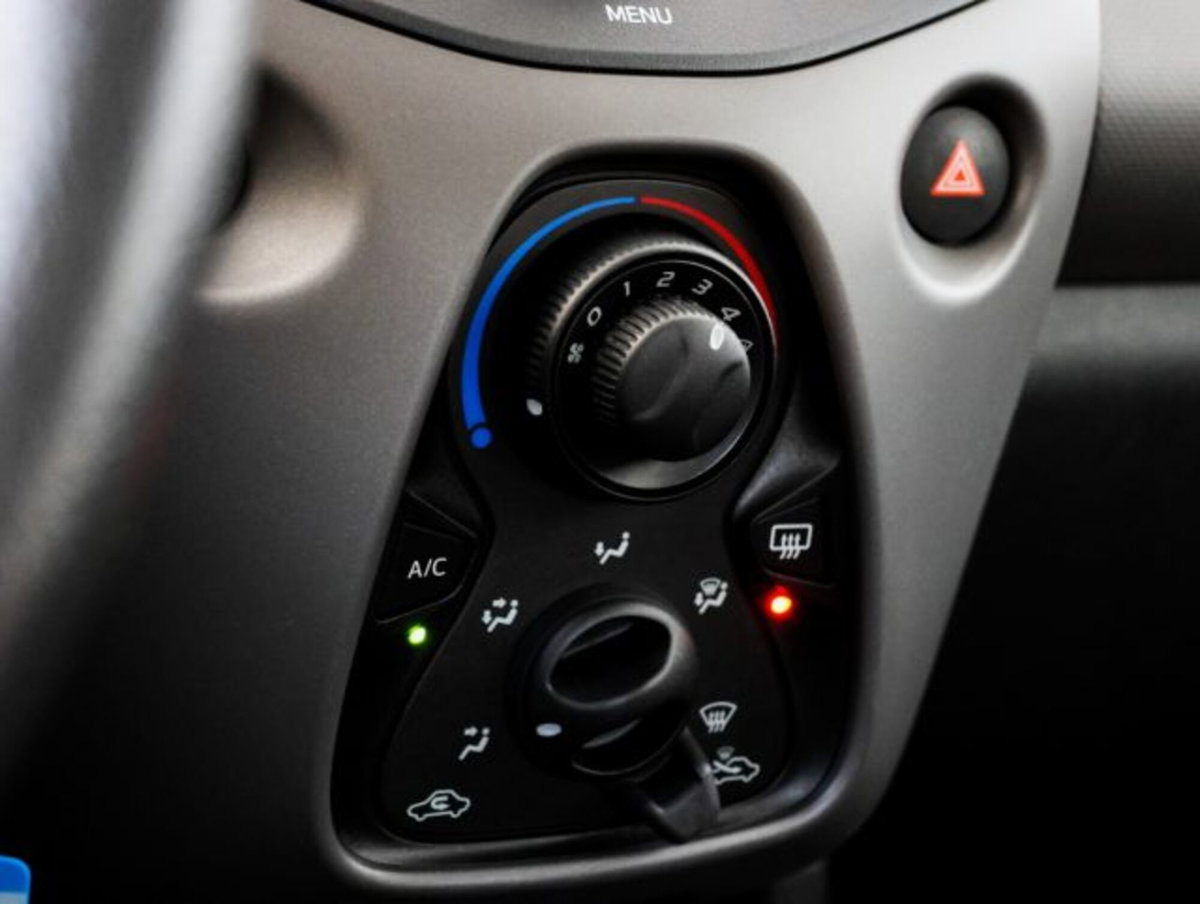 Peugeot 108 72 3 porte Active (16)