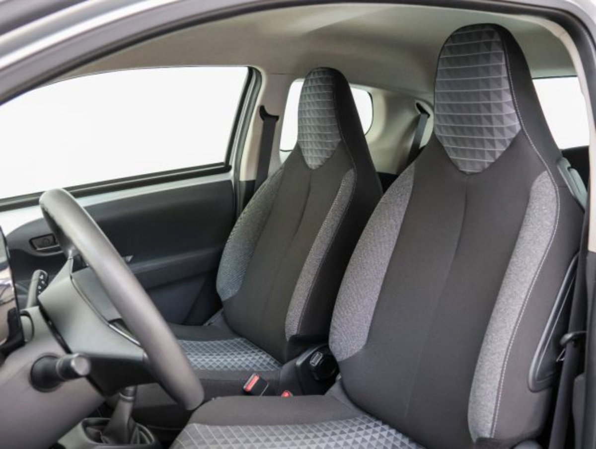 Peugeot 108 72 3 porte Active (8)