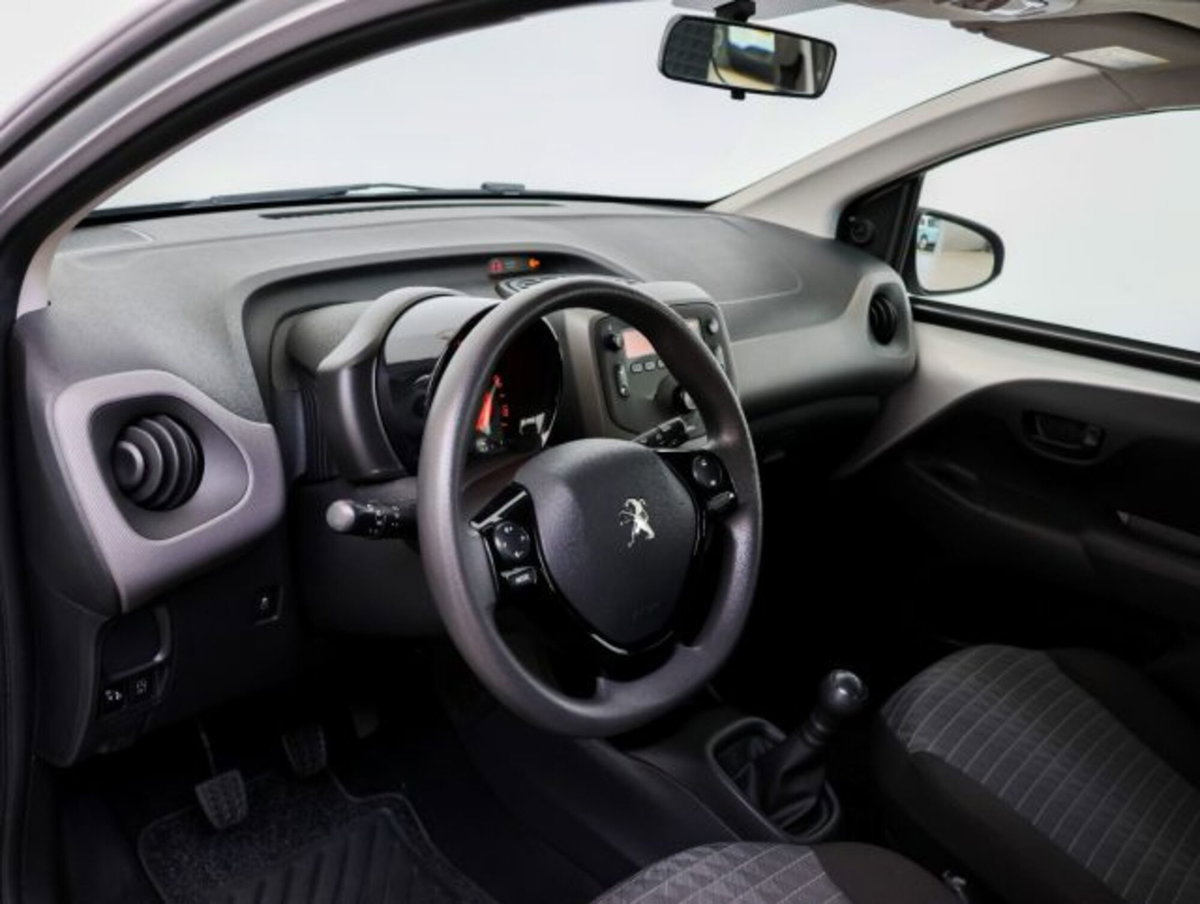 Peugeot 108 72 3 porte Active (9)