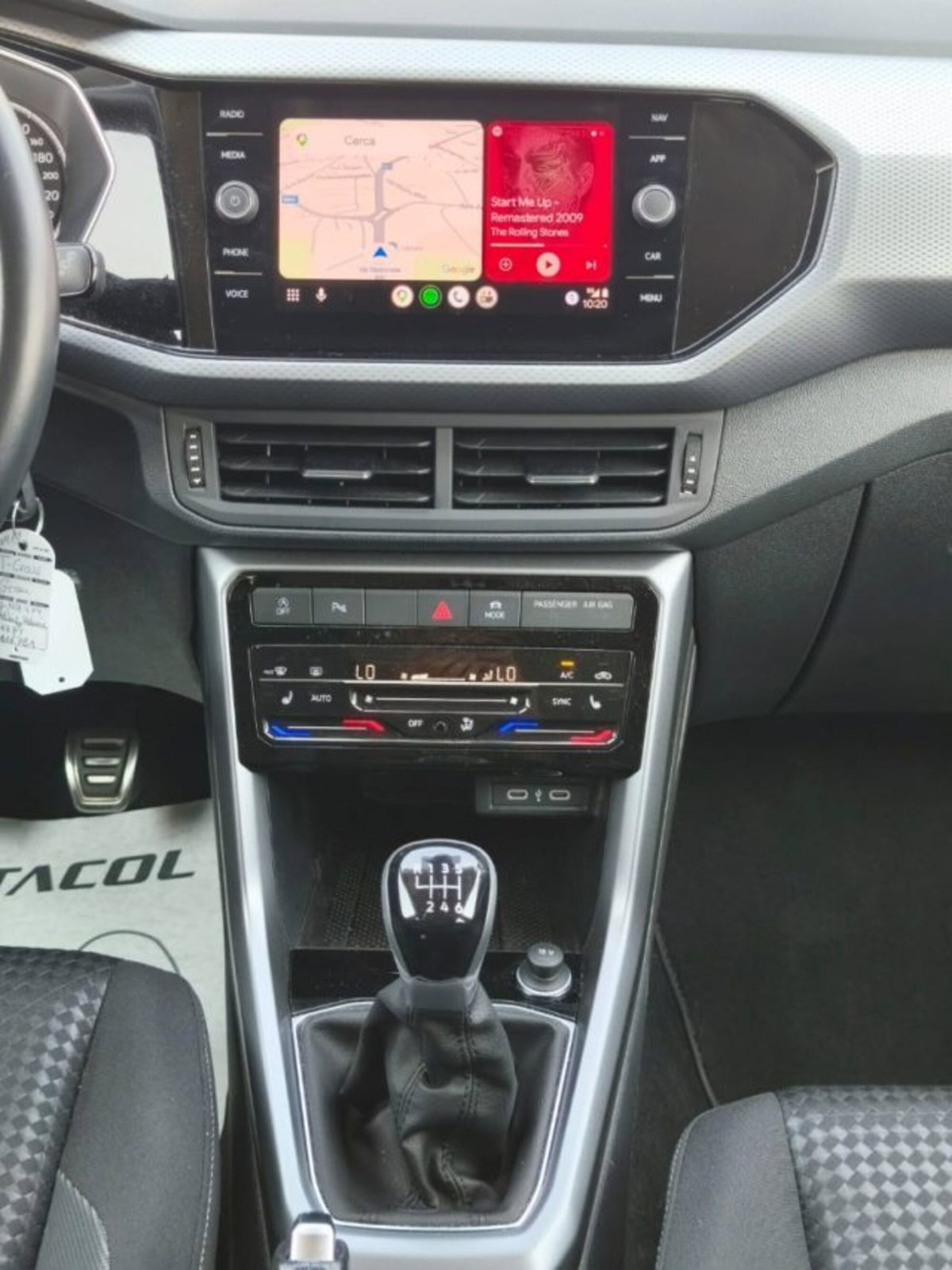 Volkswagen T-Cross 1.0 TSI 110 CV Sport (13)