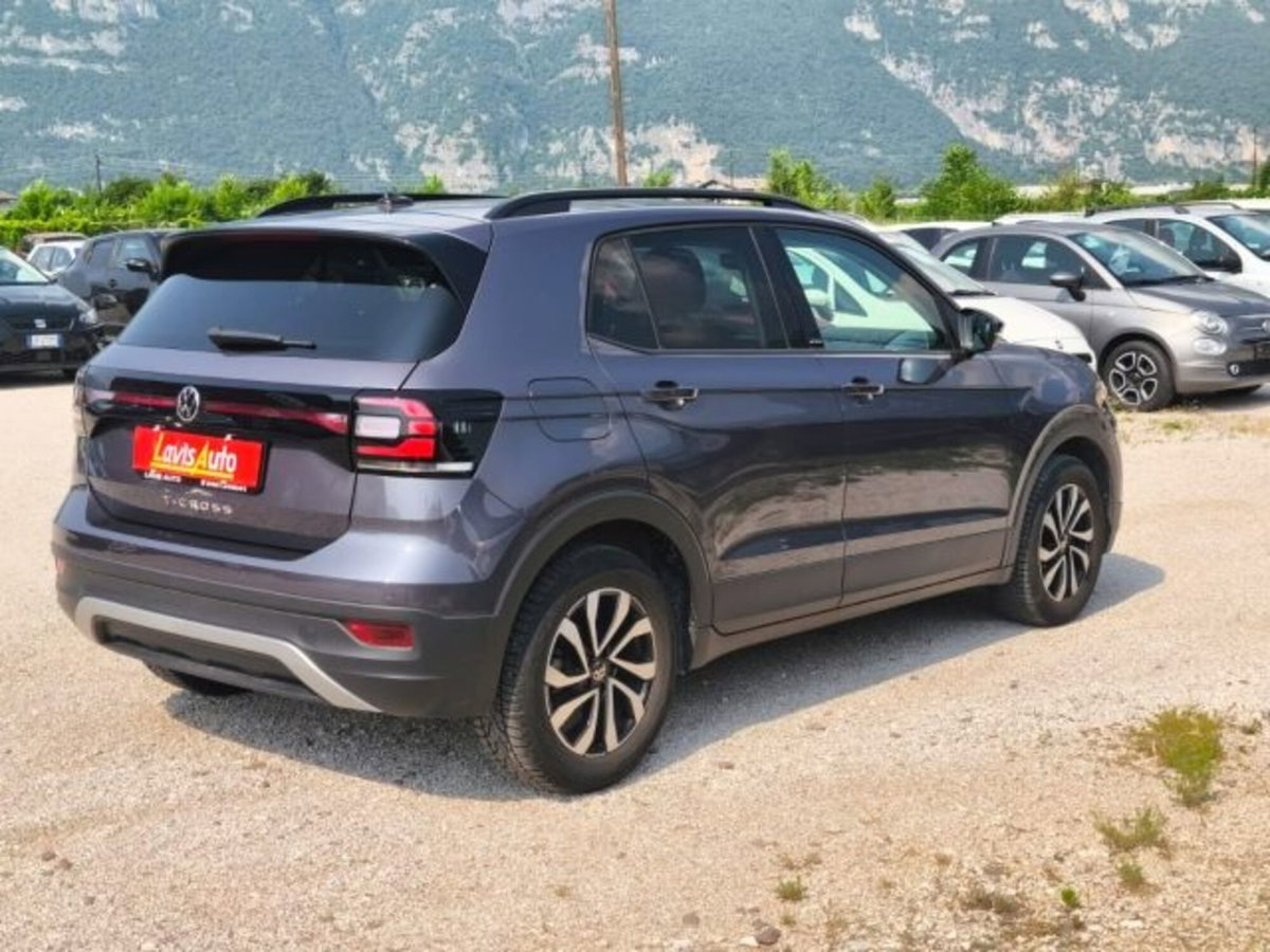 Volkswagen T-Cross 1.0 TSI 110 CV Sport (4)