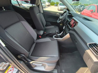 Volkswagen T-Cross 1.0 TSI 110 CV Sport (9)
