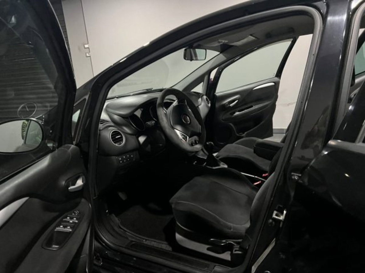 Fiat Grande Punto 1.3 MJT 75 CV 5 porte Actual (6)