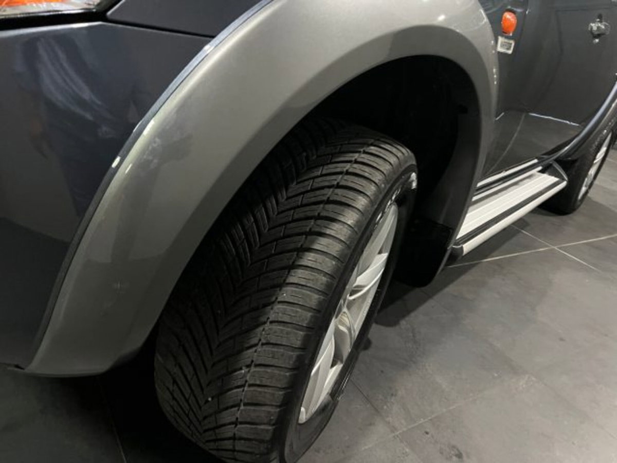 Mitsubishi L200 2.5 DI-D/167CV Double Cab Warrior (12)
