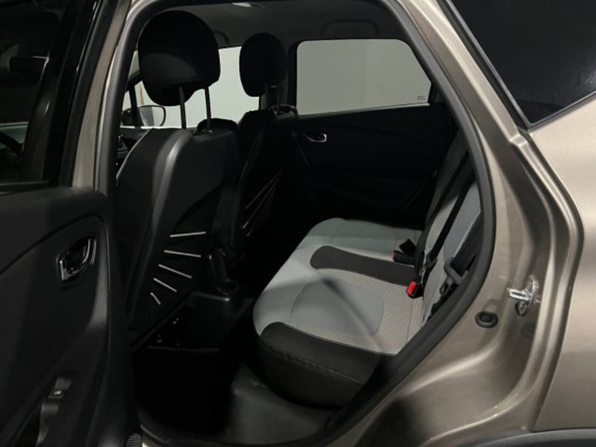 Renault Captur 1.5 dCi 8V 110 CV Start&Stop Energy R-Link (13)