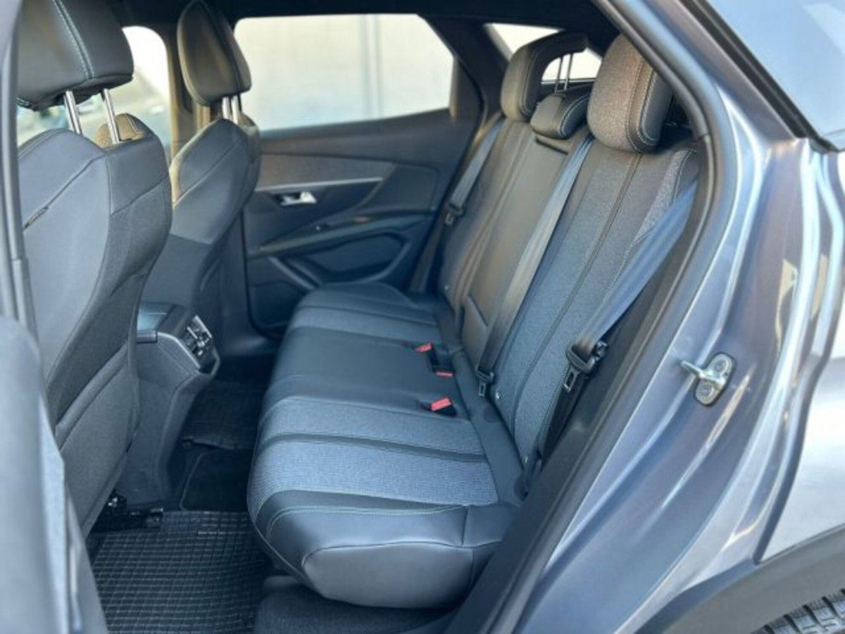 Peugeot 3008 BlueHDi 130 S&S EAT8 Allure Pack (16)