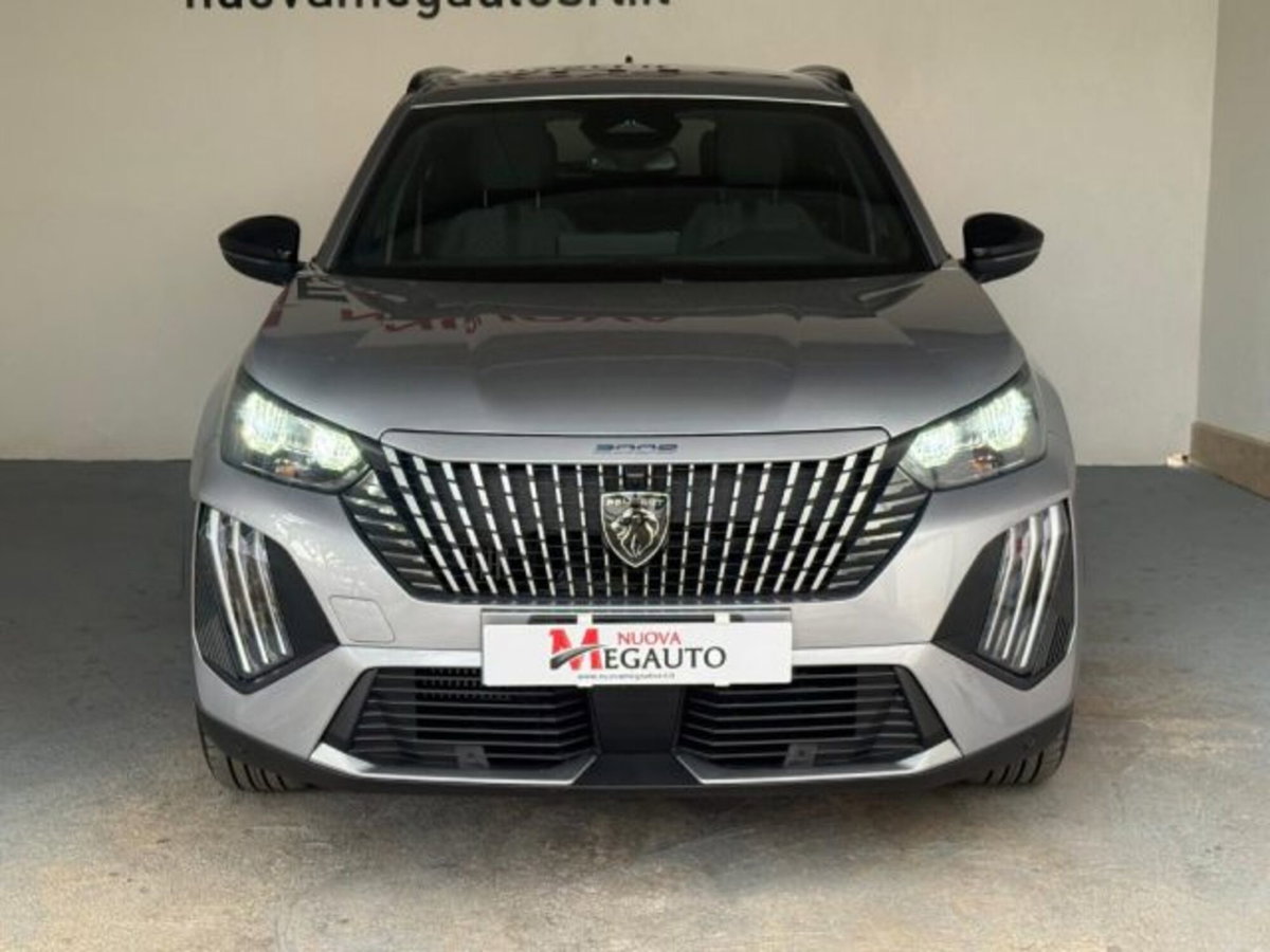 Peugeot 2008 PureTech 100 S&S Allure (2)