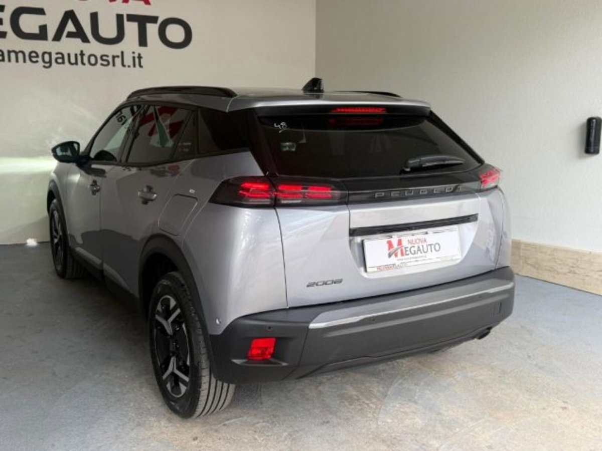 Peugeot 2008 PureTech 100 S&S Allure (6)