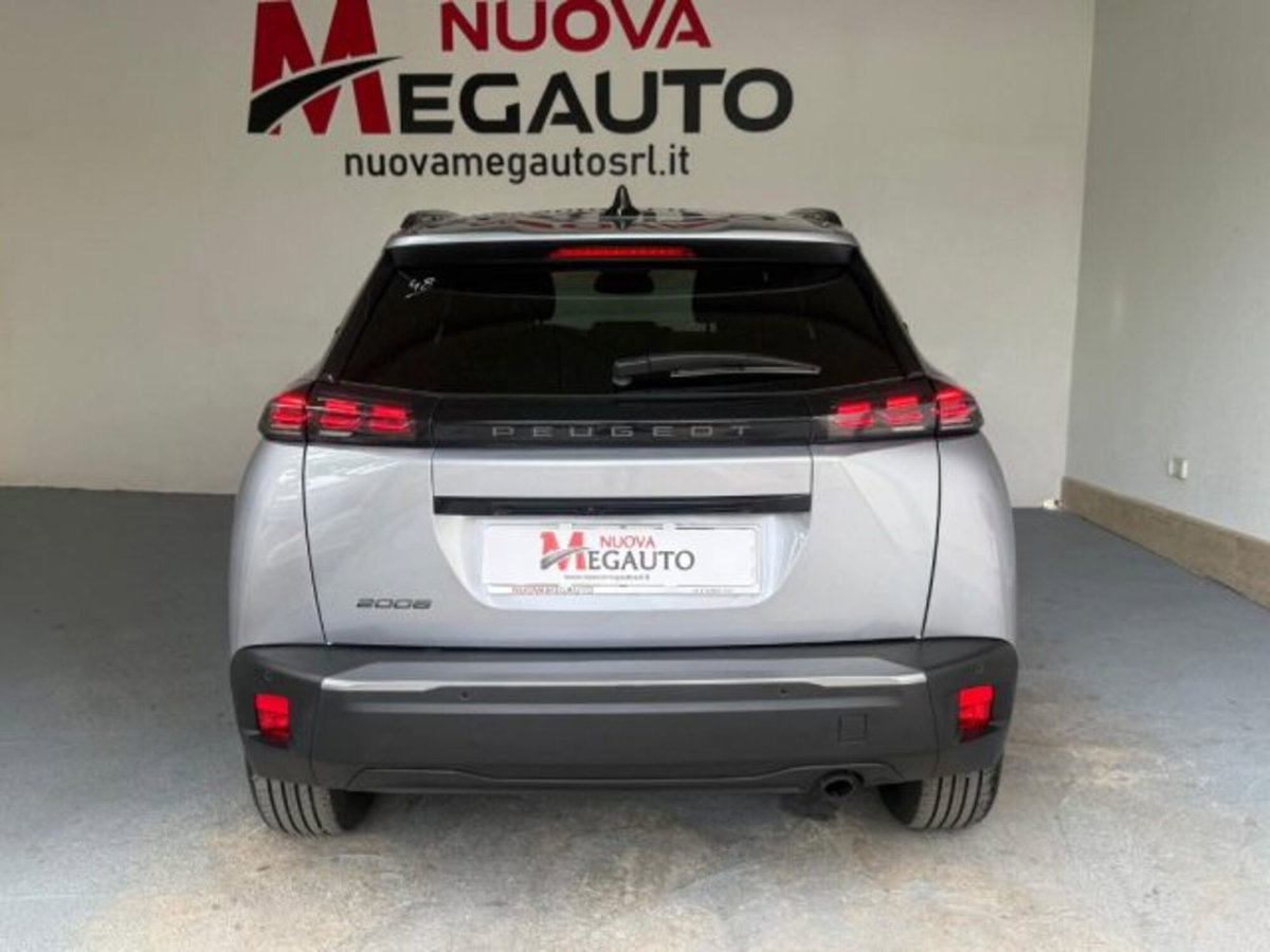 Peugeot 2008 PureTech 100 S&S Allure (7)