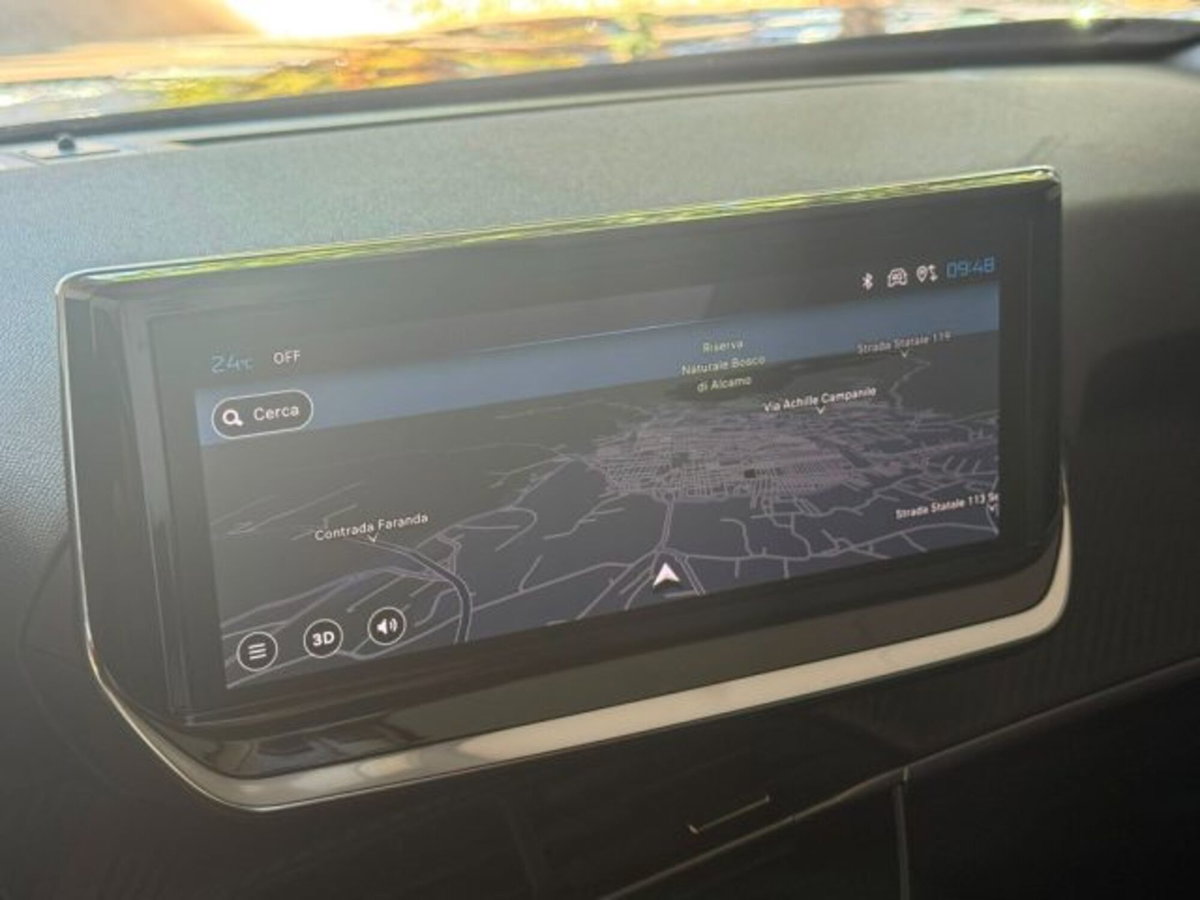 Peugeot 2008 PureTech 100 S&S Allure (15)